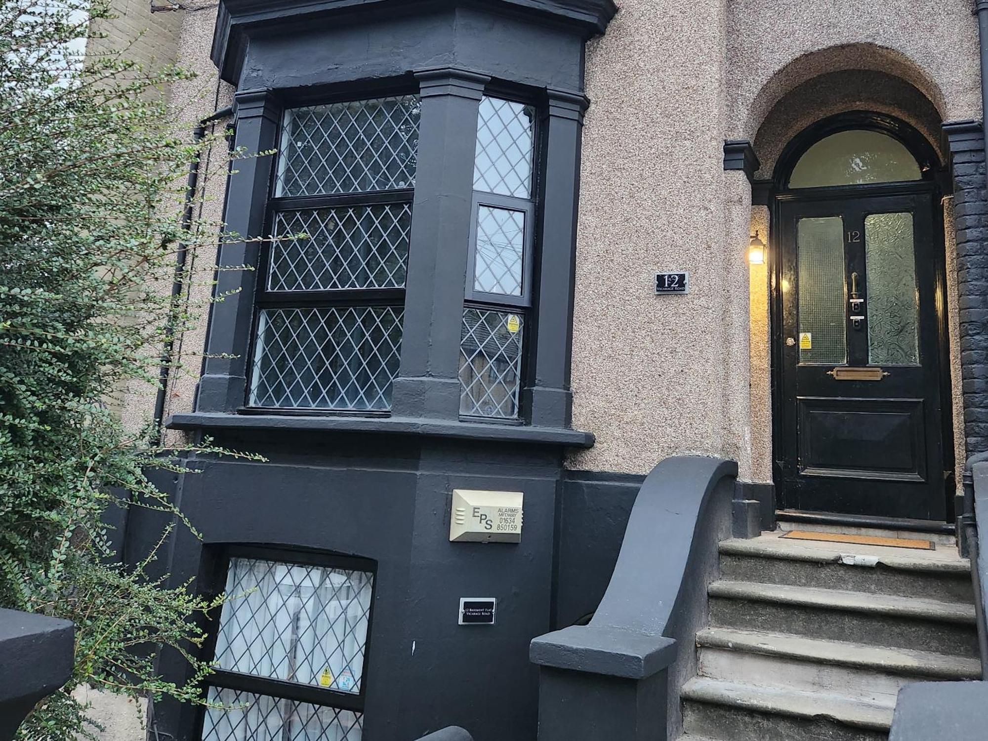 Quantock Lodge Vicarage 2 Rochester  Ngoại thất bức ảnh